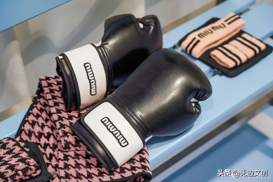 无边灵感简报NO.40|星巴克、甄嬛传、读库、麦当劳、小红书