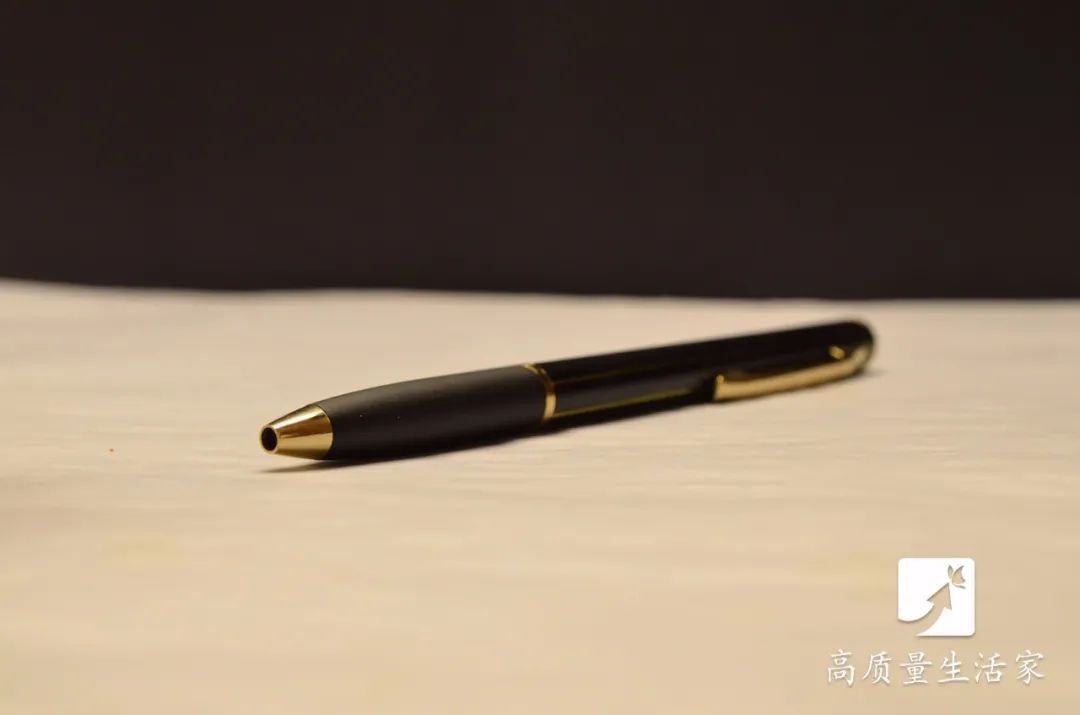 为什么牛仔裤上有一个小口袋呢,穿了这么多年的牛仔裤