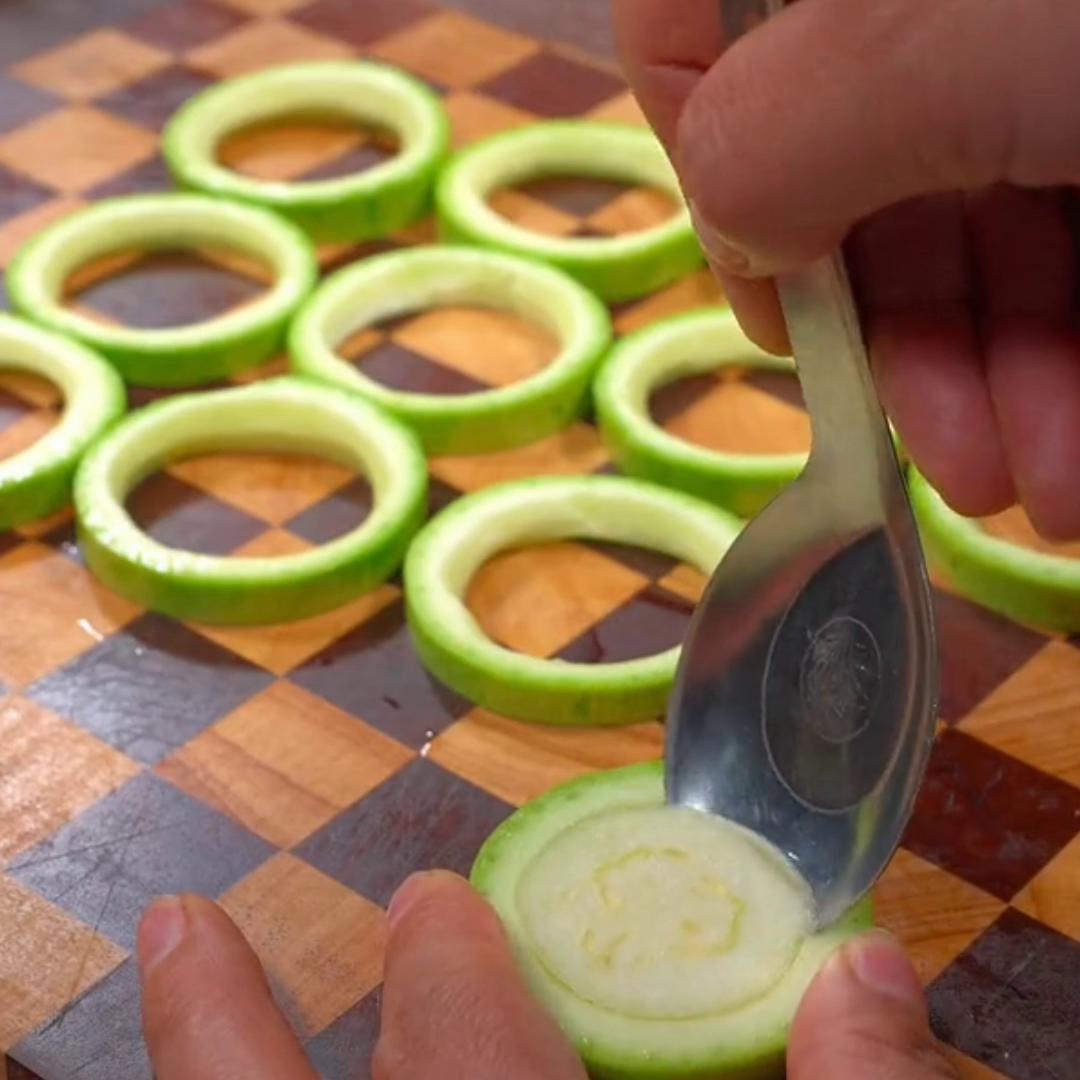 孩子爱吃的手抓饼早餐,儿童早餐6-12岁营养餐饼