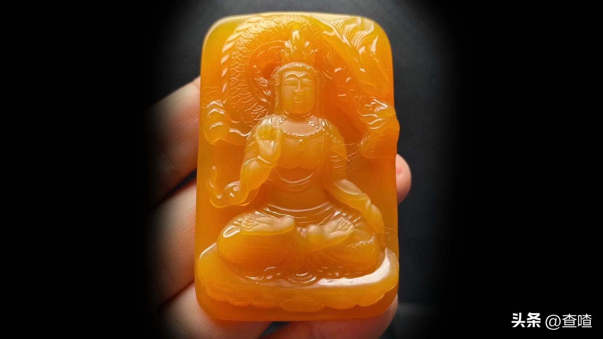 黄龙玉与翡翠的区别,黄龙玉与翡翠区别在哪