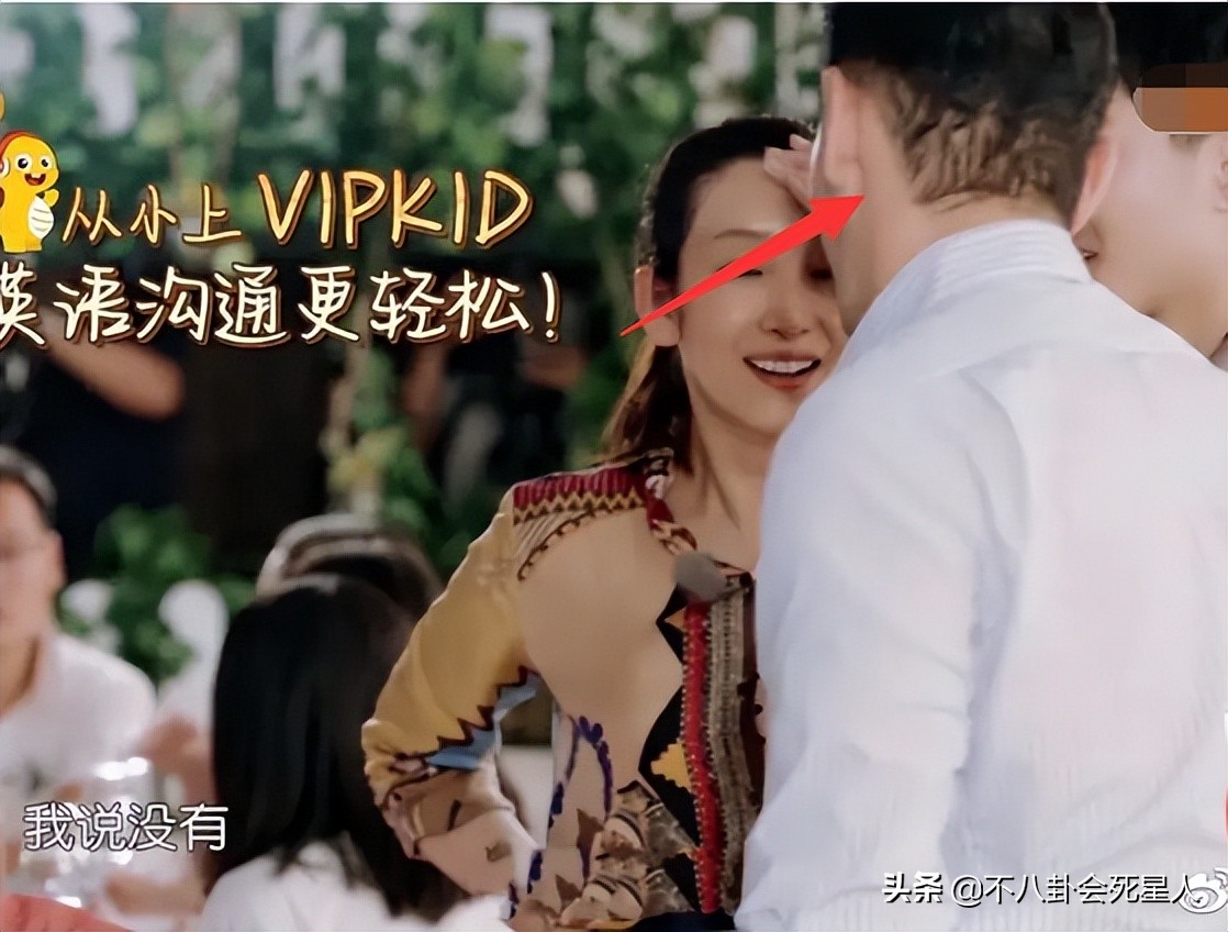 刘晓庆戴头套,刘晓庆戴假发吗