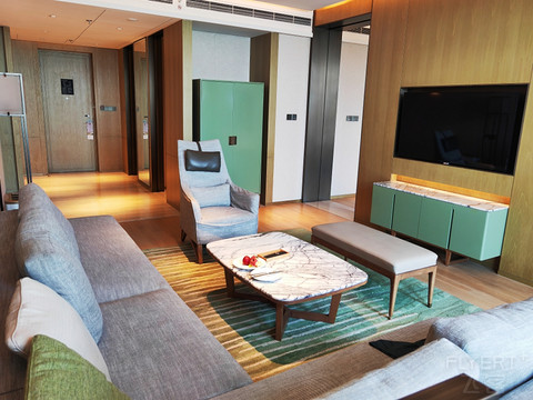 湖景套,单台盆,小浴缸,中式园林度假酒店—无锡蠡湖万豪