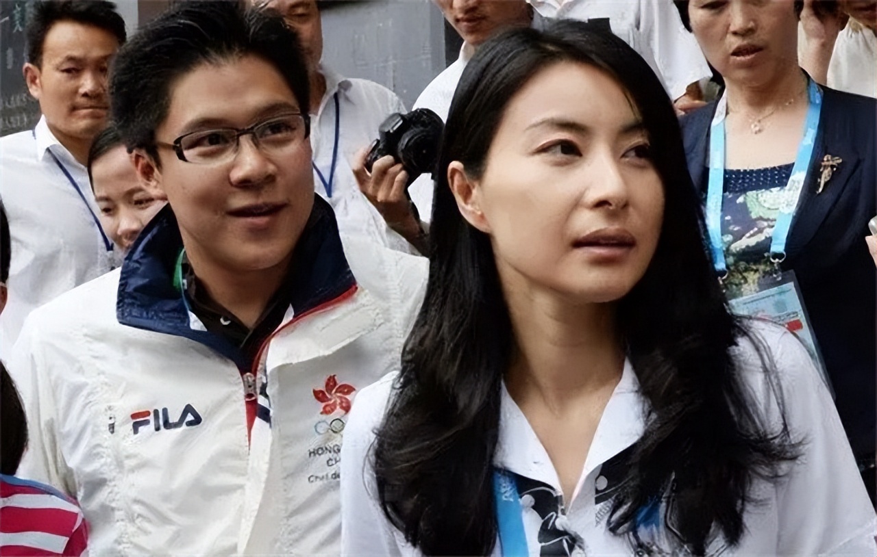 24岁跳水皇后为什么嫁50岁老公,三代跳水皇后齐聚