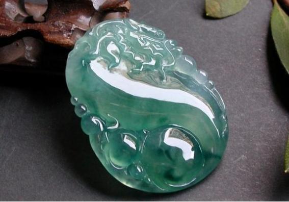 翡翠三分水头六分水头,怎样看翡翠的水头和总水头