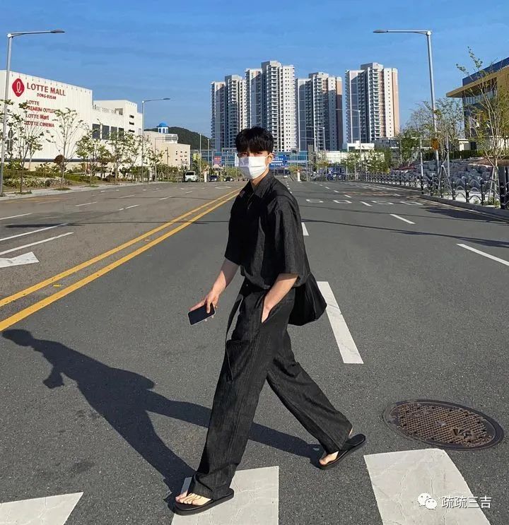像干净气质的男大学生！3位又帅又会穿的韩国Ins博主夏季穿搭参考