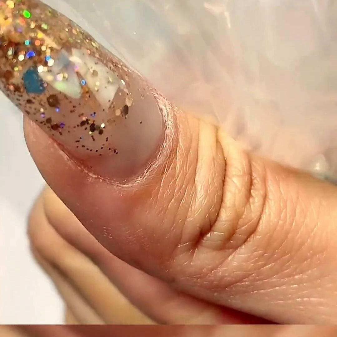 📖名:年华月色@DOU+小助手