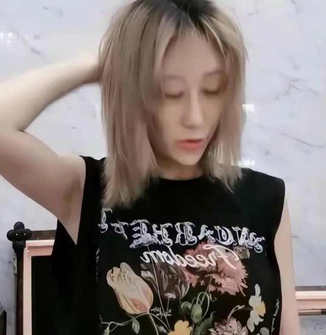 曝陈浩明将离婚！女方斥其独自外出潇洒，男方录视频回应愿意离婚