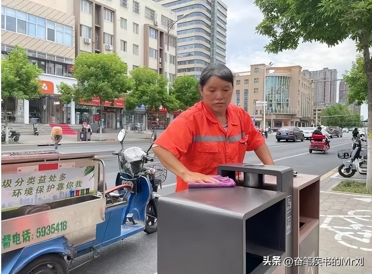 高考最美环卫工妈妈和两个儿子,高考最美环卫工妈妈儿子报考学校