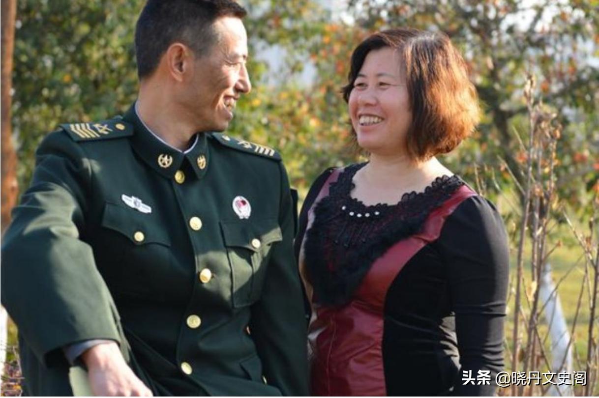 “兵王”王忠心:妻子“笑话”只长胡子不长职位,退役后过得如何