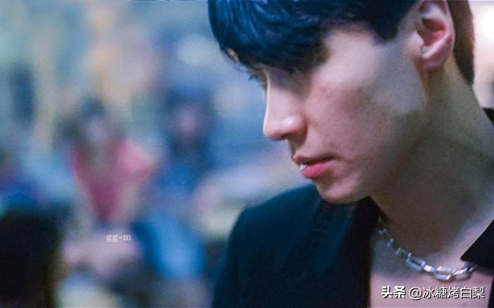 天王黎明的背影照片,天王黎明最帅视频