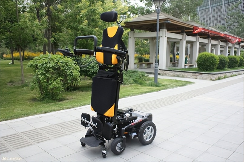 老年人轮椅的作用,老年人什么样的轮椅最好