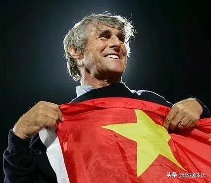 盘点中国男足的世界级教练,中国男足历任主教练的心酸采访