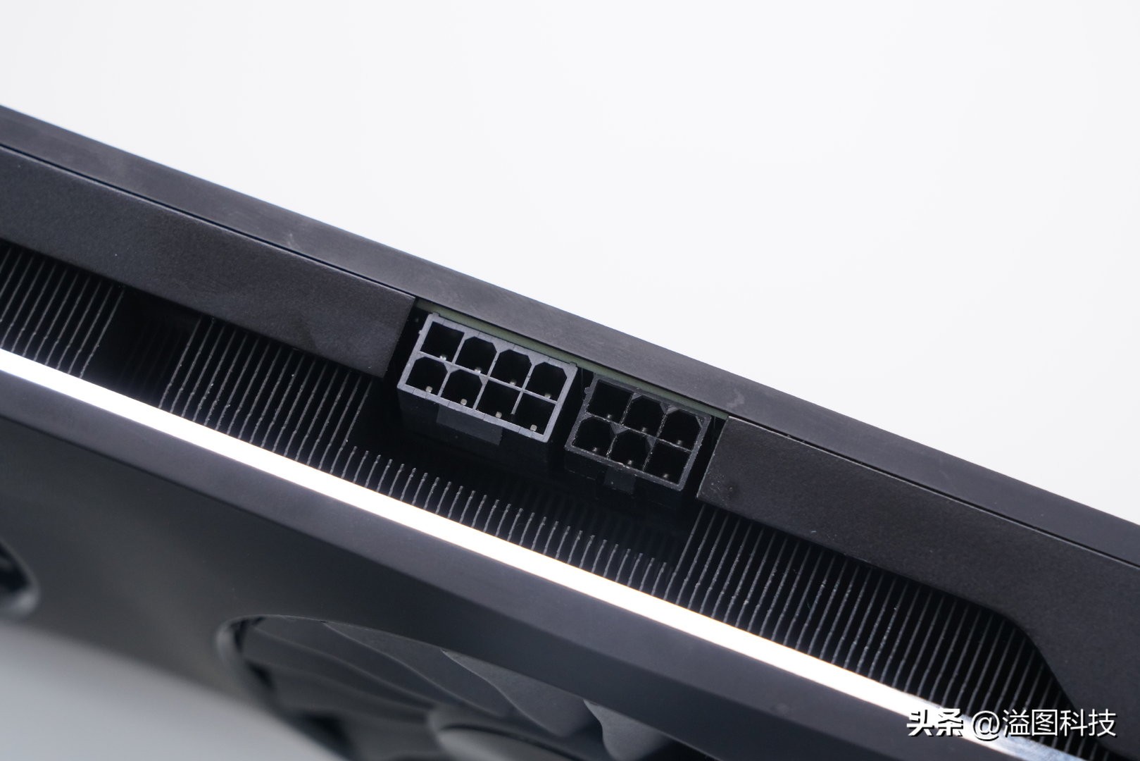 intelarca750显卡相当于什么档次,intelarca750配什么主板