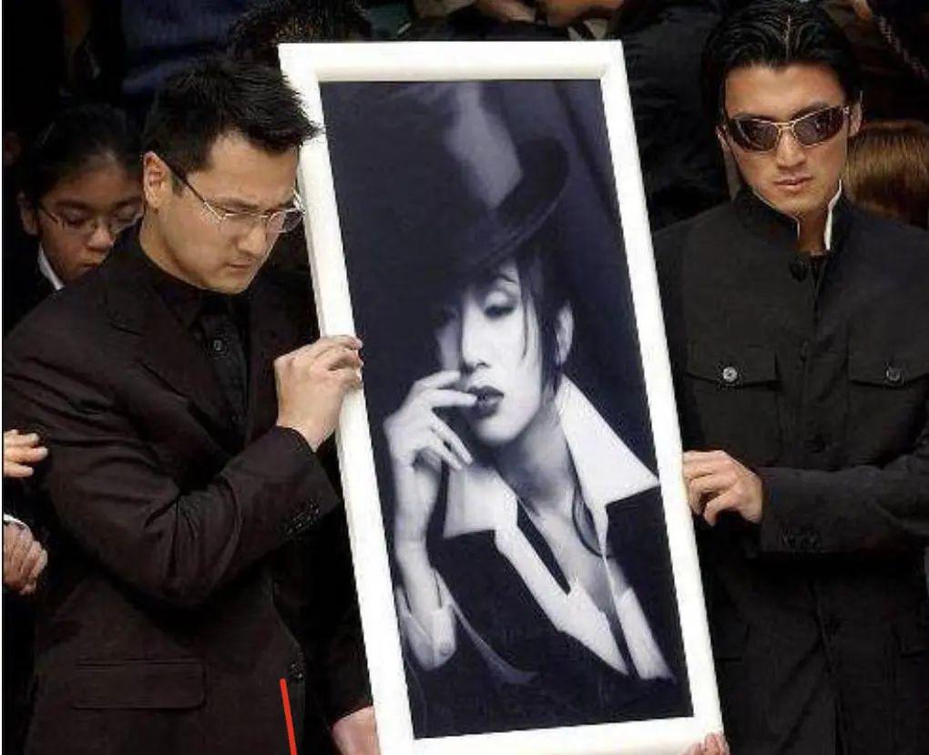 港乐30年:张国荣走了,许冠杰老了,风流雨打风吹去,再也不回头