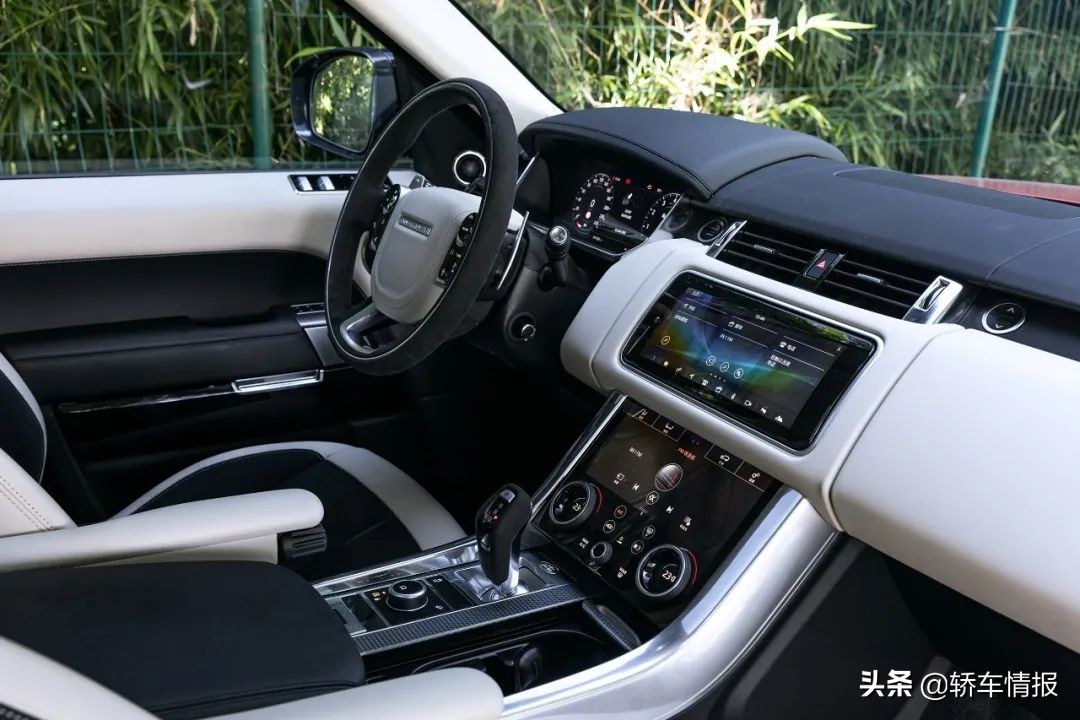 璺瘯,璺瘯璧翠竴鍦洪暱鍩庤剼涓嬬殑绉嬪ぉ鐩涘