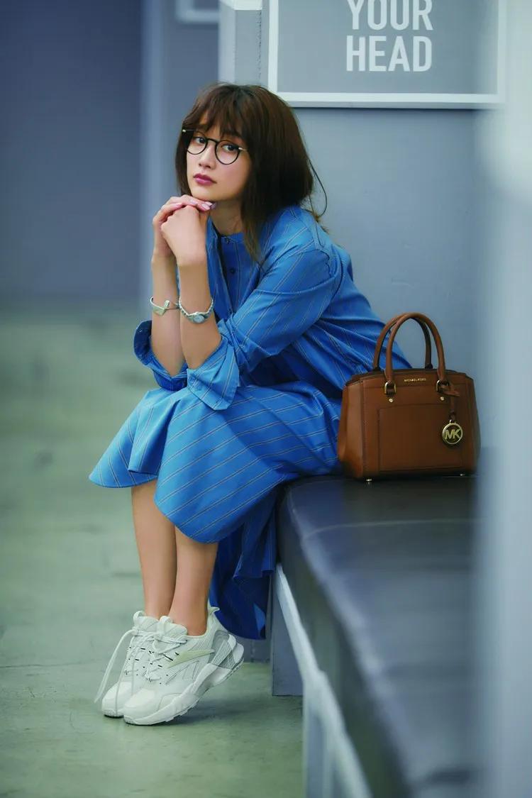 女士白色运动鞋,低价好看运动鞋推荐