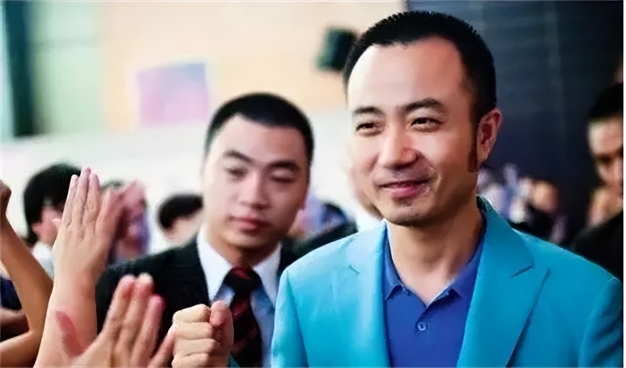 俞凌雄怎样从小长大的,俞凌雄成长经历