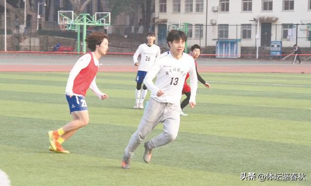 泰山鲁能功勋球员谢场,泰山功勋后卫