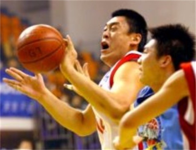 亚洲第一中锋单涛现状,男篮单涛