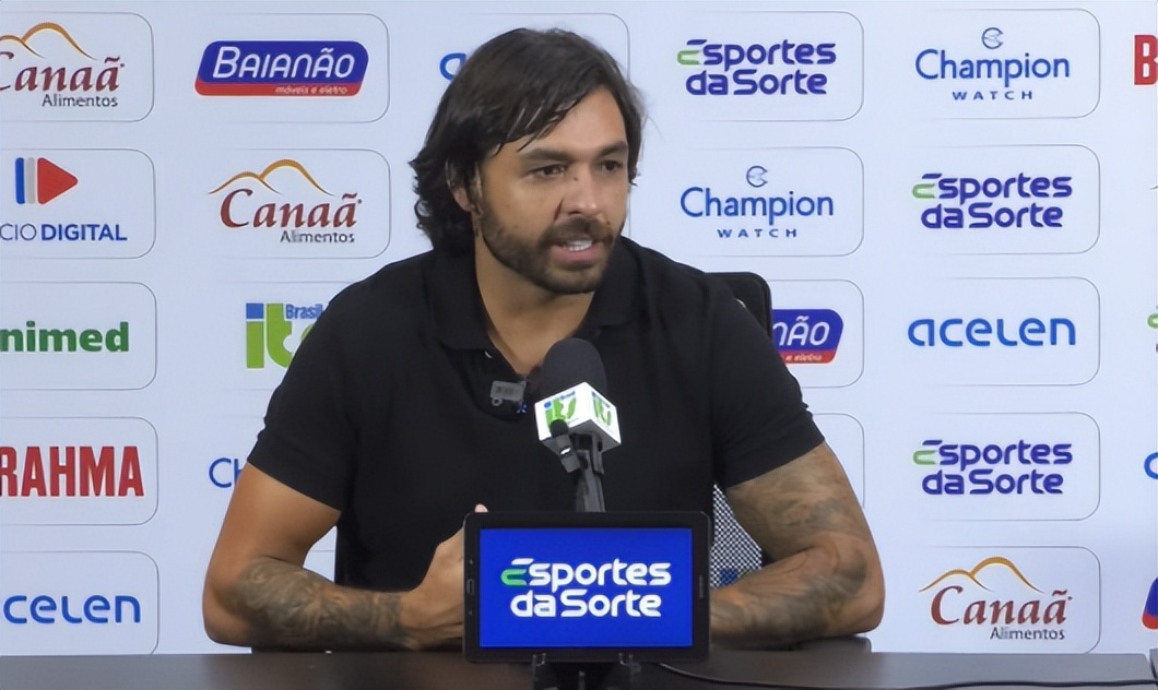 高拉特或退出中国国籍,国足31岁归化球员高拉特宣布退役