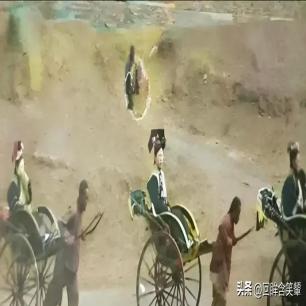 日军抽打伪军,日寇残忍的暴行