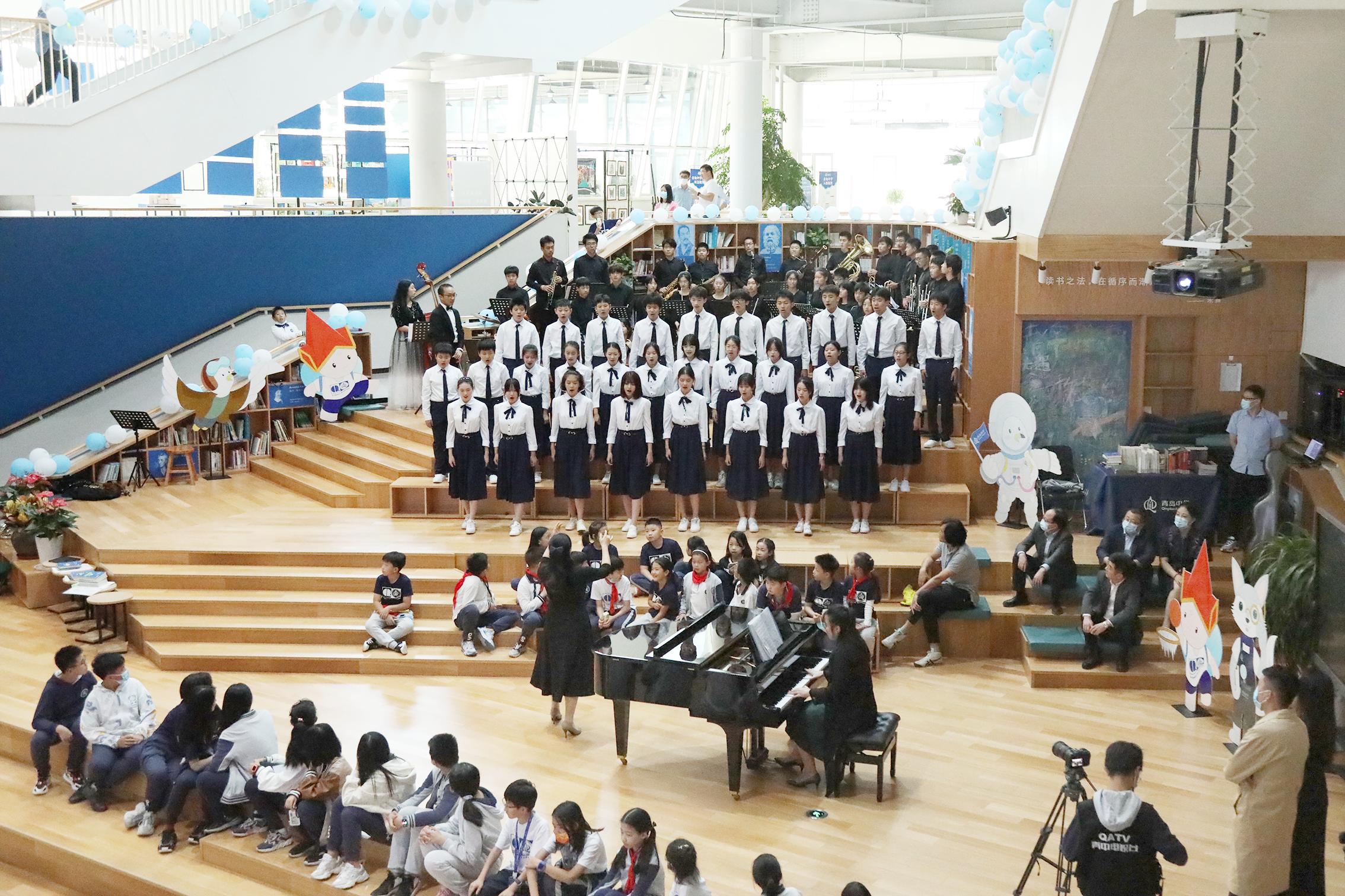 青岛中学校庆日青中学生原创吉祥物正式发布