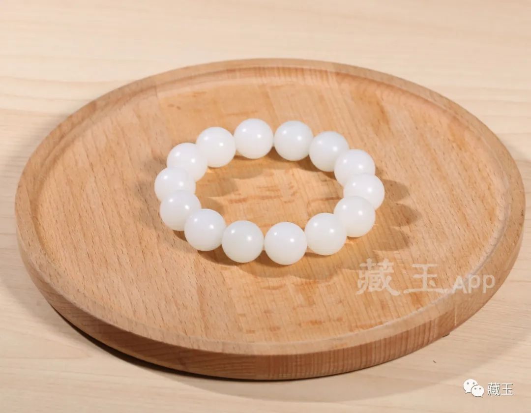 最惊艳的玉雕手串,极品玉雕手串图片大全