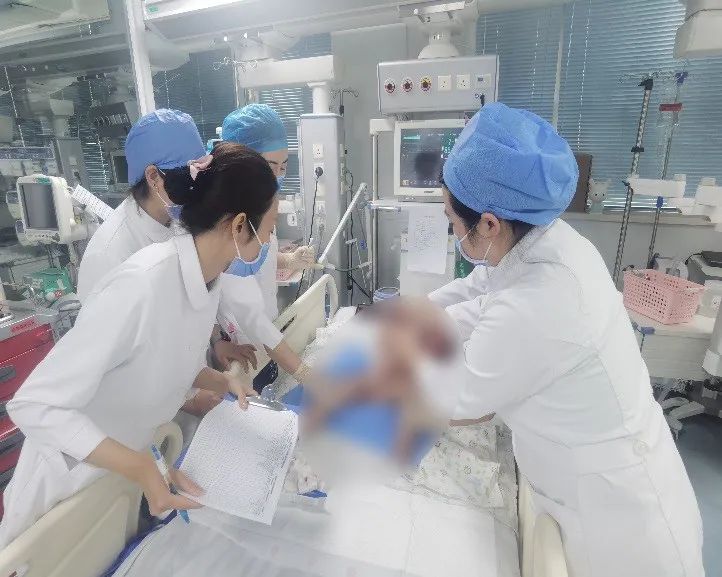 【动态】“基于循证，向标准看齐”首儿所护理部静脉输液治疗委员会开展中心静脉导管横断面调查工作