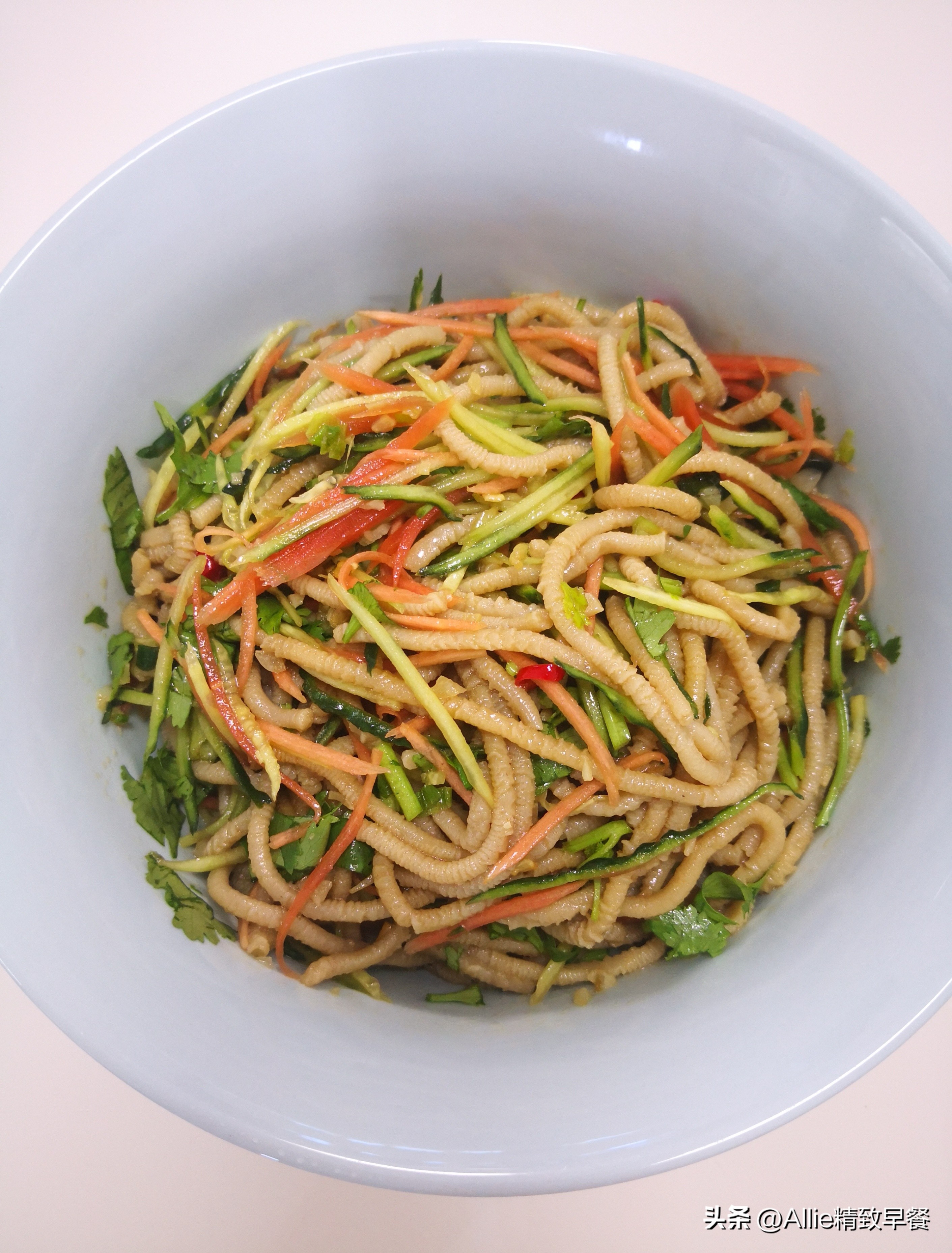 天气太热不想吃大鱼,凉拌莜面详细做法