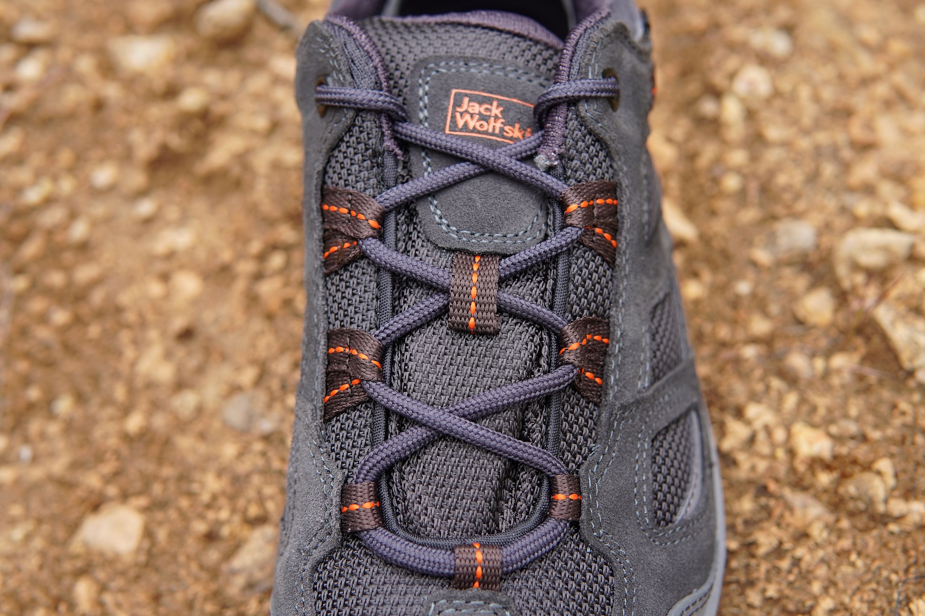 防水防油抓地力强的鞋,防水抓地性强而且轻的鞋