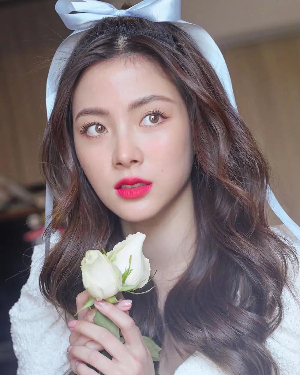 18岁女孩因没来月经求医,14岁女孩被医生诊断没来例假