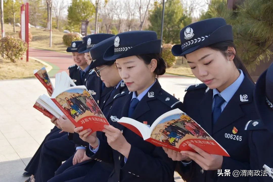 坚持政治建警打造五型警队,多措并举打造义警队