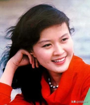 长得貌美如花演技不温不火女星,女明星惊艳时光的盛世美颜