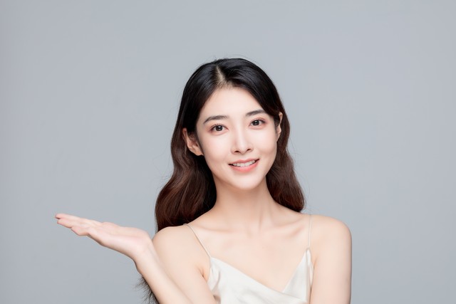 女人约会的十种技巧,和女人交往最好的动作