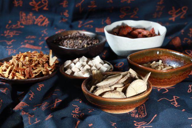 颈动脉斑块服用什么中药可消除,上海中医治疗颈动脉斑块最好专家