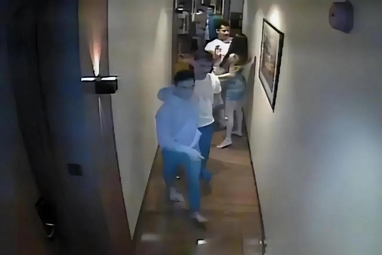 空姐疑遭11人性侵暴毙,美艳空姐杀人案