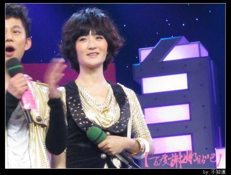 快乐大本营为什么停播谢娜去哪了,快乐大本营谢娜退出了多久