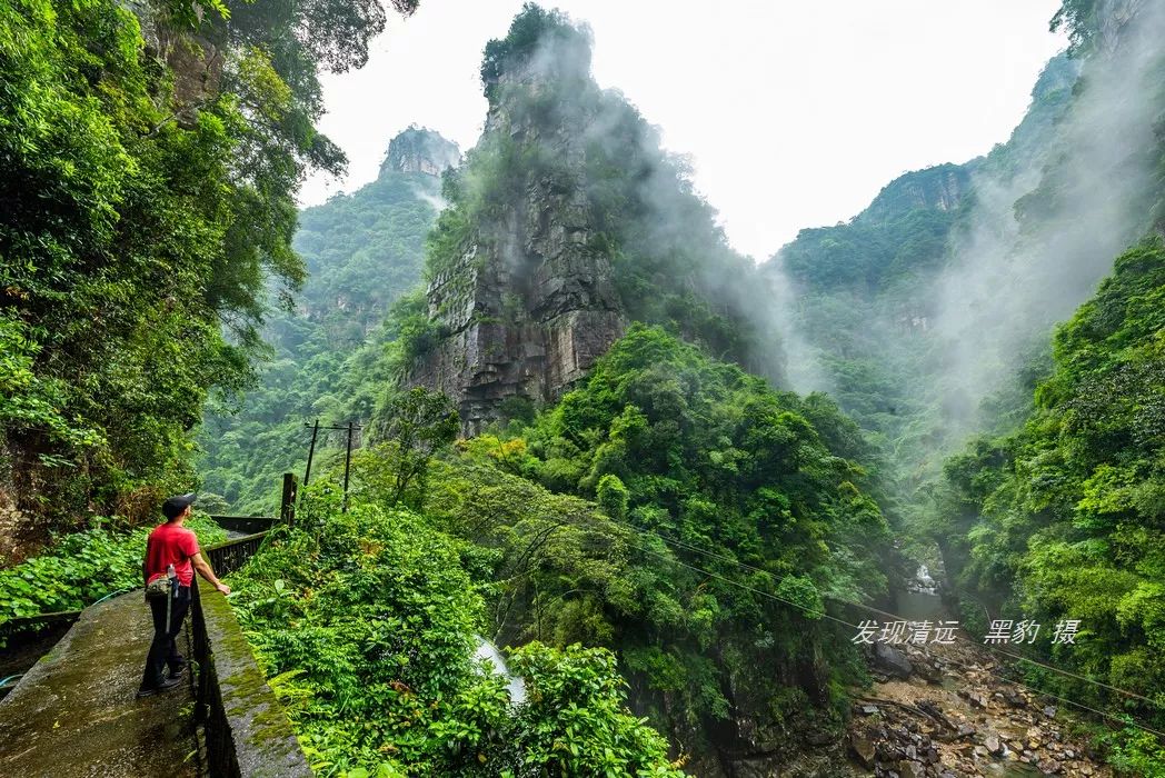 户外徒步登山赏冰瀑,广东户外徒步登山风景最美