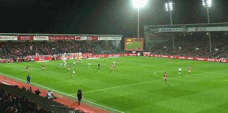 梅西300次助攻创纪录，姆巴佩队史射手王，大巴黎空有数据没欧冠