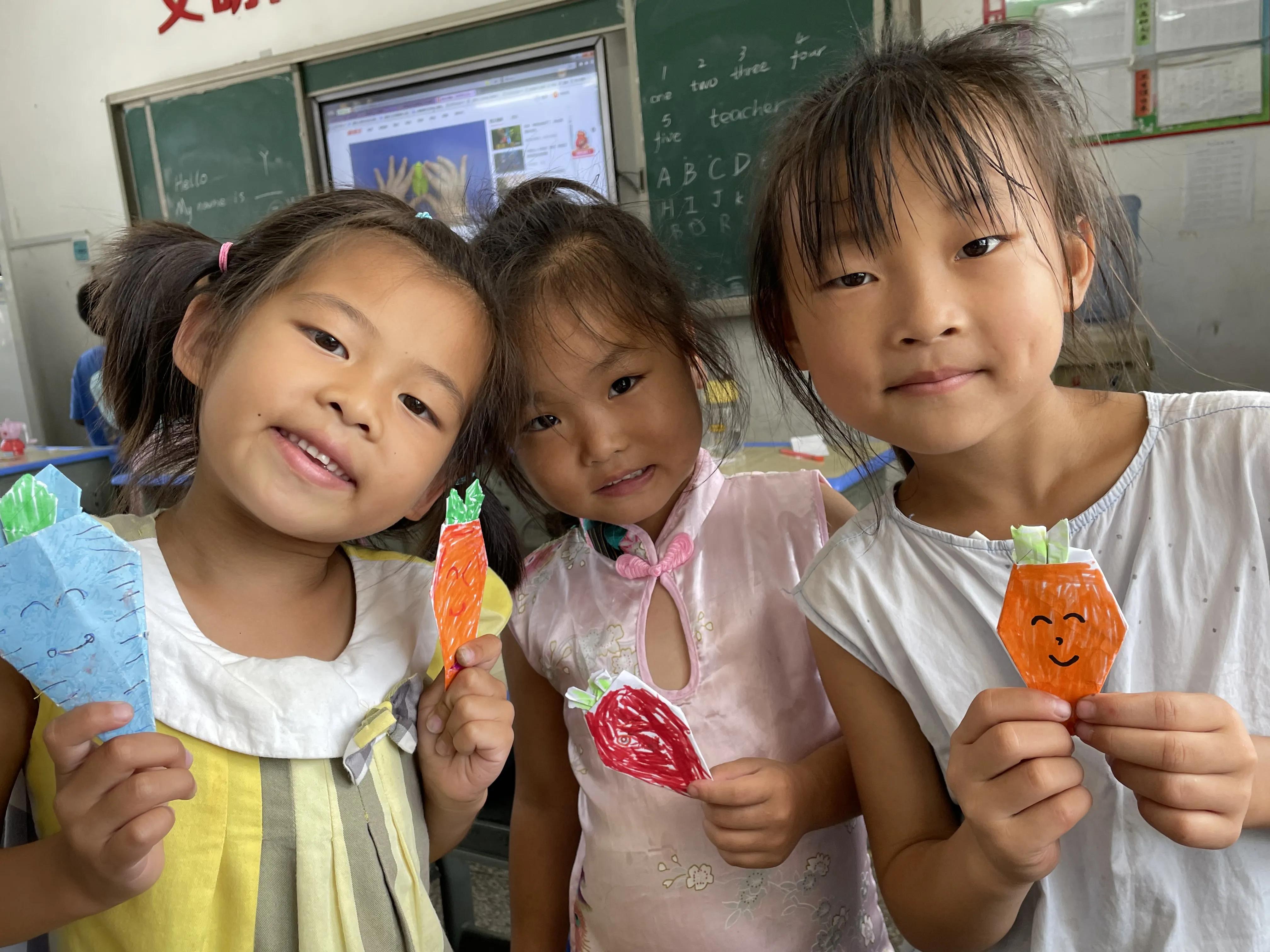 社会实践手工制作体验活动,三下乡儿童手工课堂