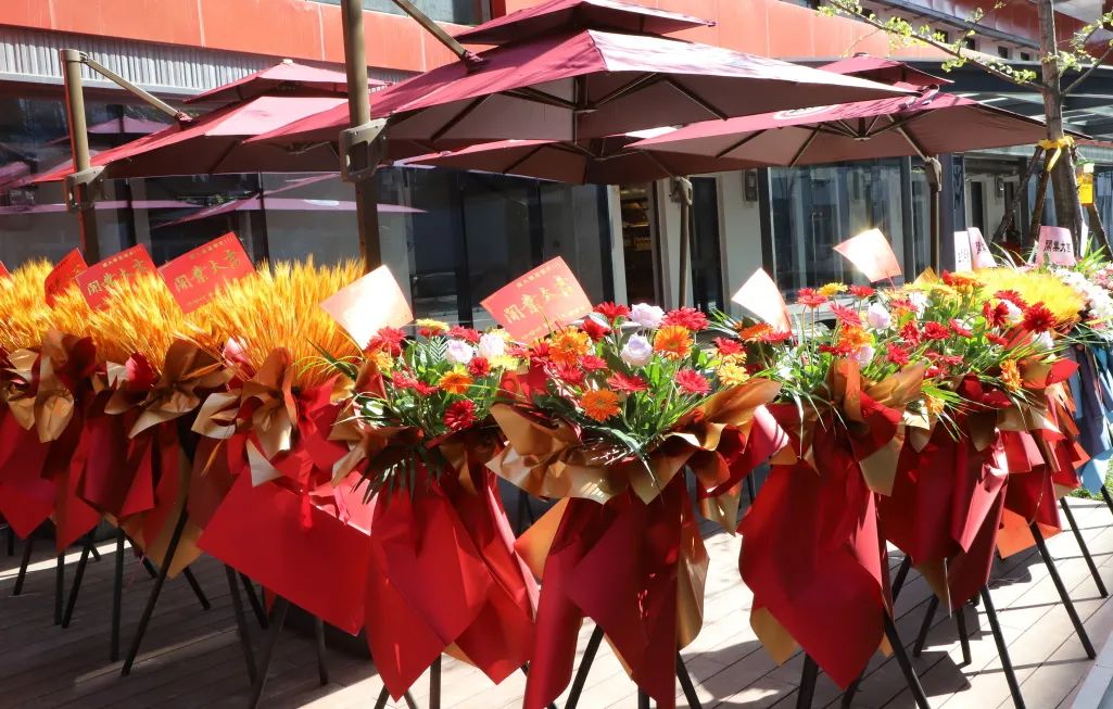 惊艳！！！西译商业街上线