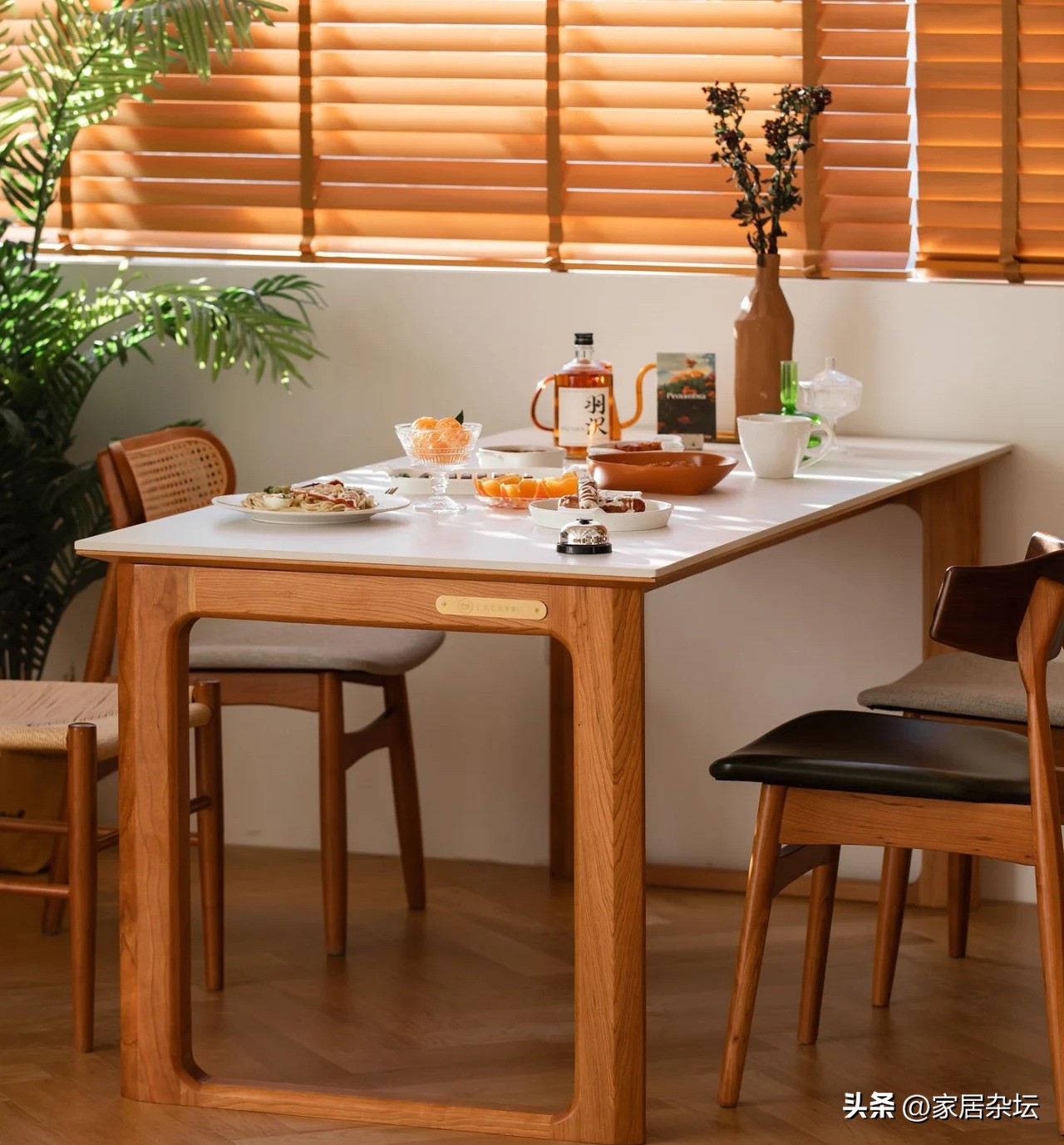 你知道怎么区分岩板餐桌的好坏吗,岩板餐桌会看起来很廉价吗