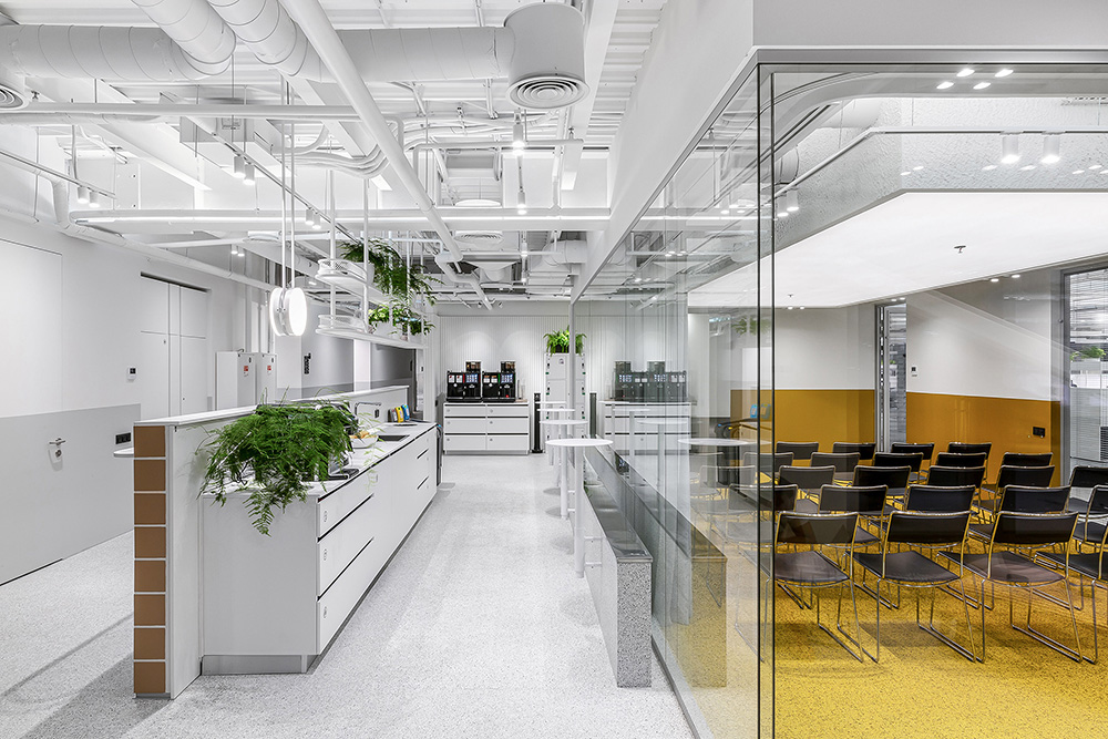 自由畅想云科技公司SQUAD基辅总部大楼设计欣赏