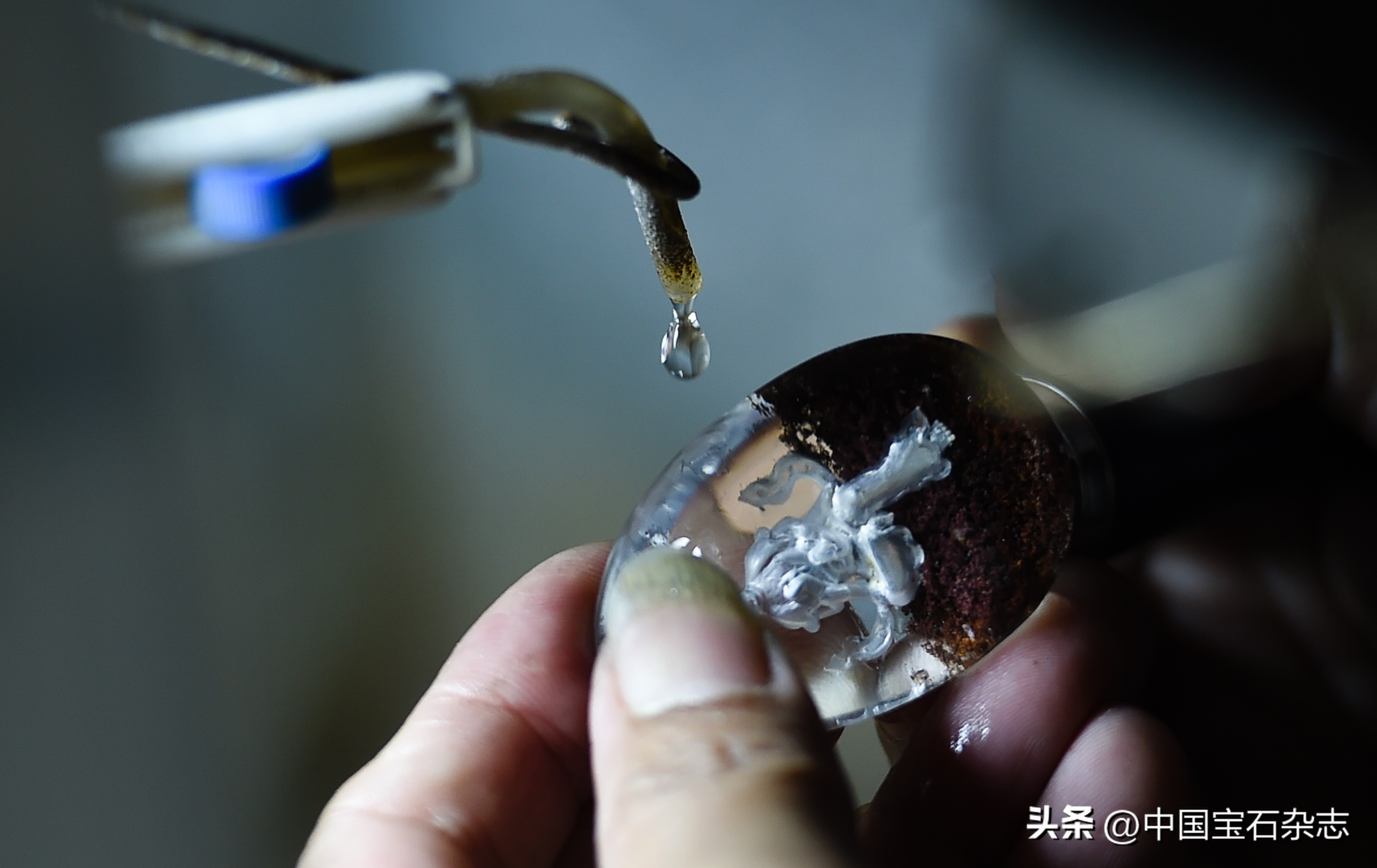 敦雅纯净奔南越旭光晶莹出东海——魏敦旭谈水晶雕刻的感悟与创新