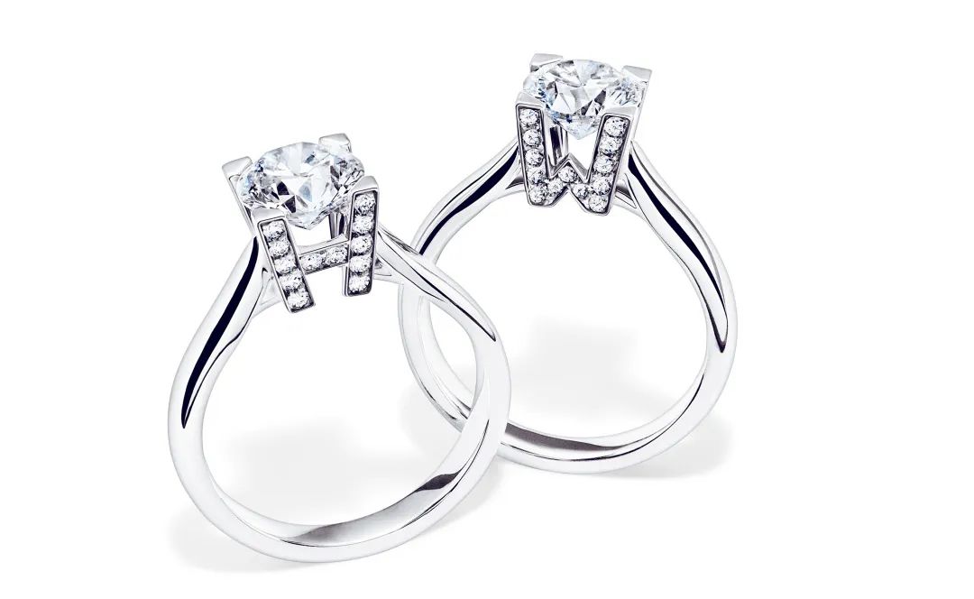 何超莲婚礼礼服珠宝,何超莲收藏的珠宝