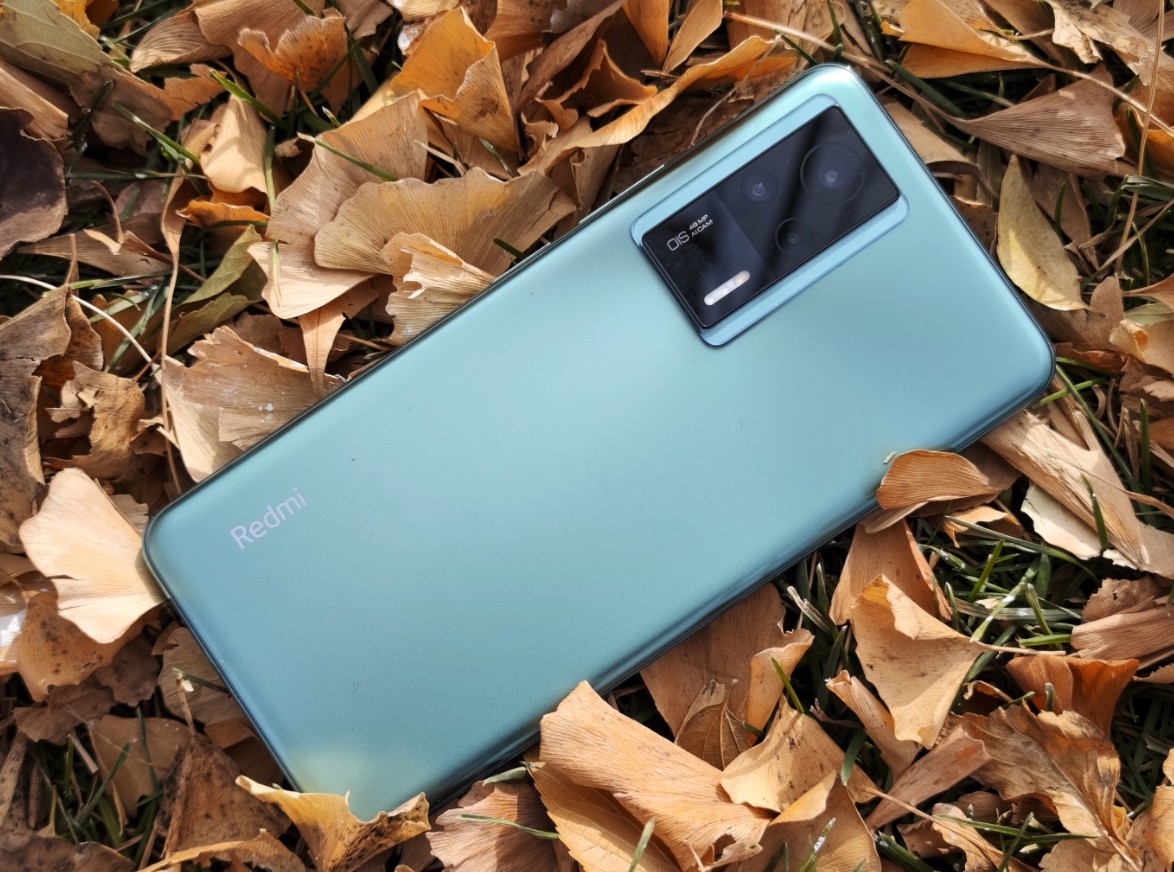 两三千元买不到好手机？不妨看看这4部手机，配置强悍“体验好”