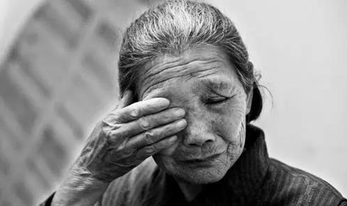 妻子出差老公照顾保姆,妻子出差丈夫照顾妹妹视频