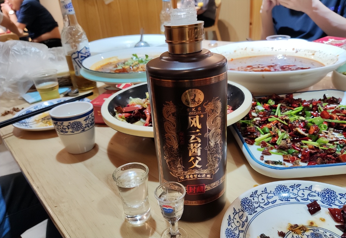 原箱白酒存酒最好的储存方法,家里怎样存酒放柜子里