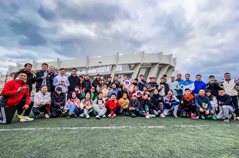 飞盘的“炙热”，热过申城的艳阳