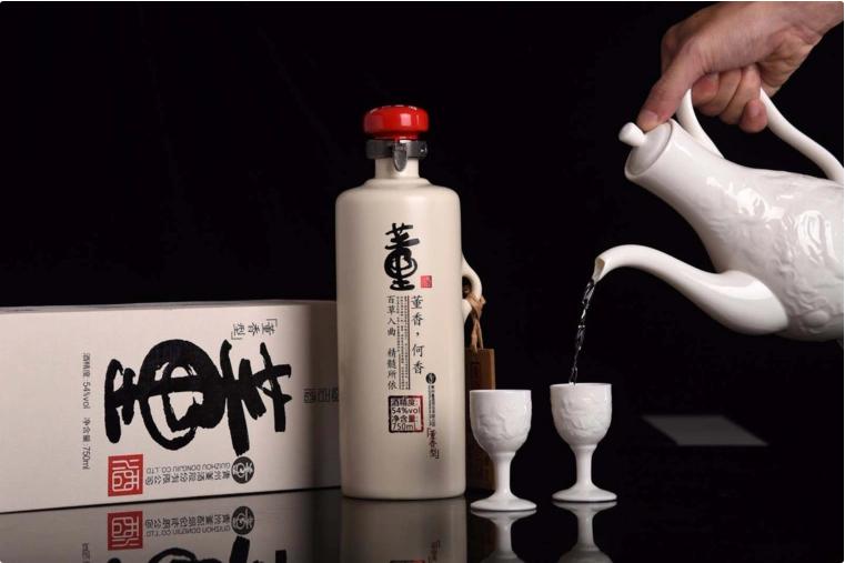 董酒董香型有哪几款,红董酒蓝董酒白董酒的区别